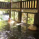 黒川温泉・湯挟の響き優彩の風呂自慢！露天風呂「渓流の湯」